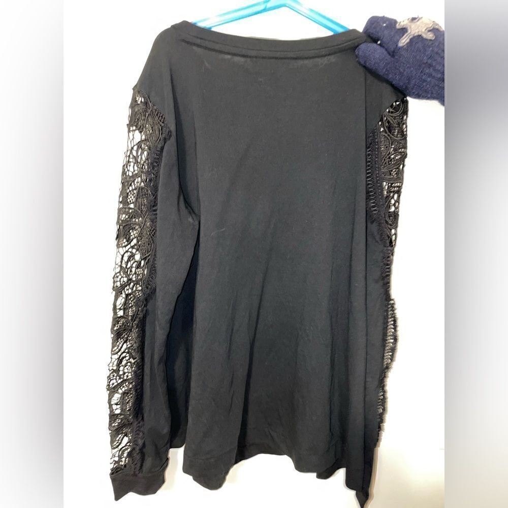 Banana Republic lace long sleeve blouse - Picture 5 of 5